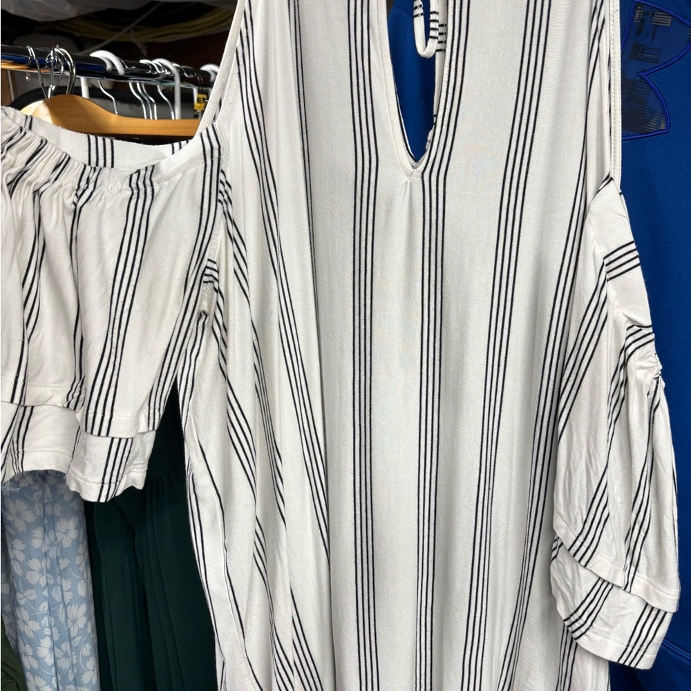 American Eagle Outfitters White and Black Striped Top